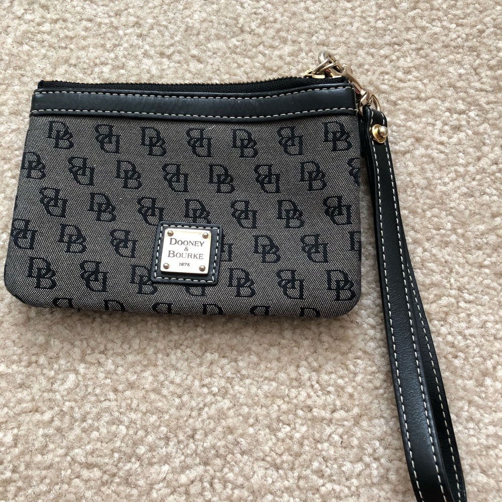 Dooney Bourke small wristlet
